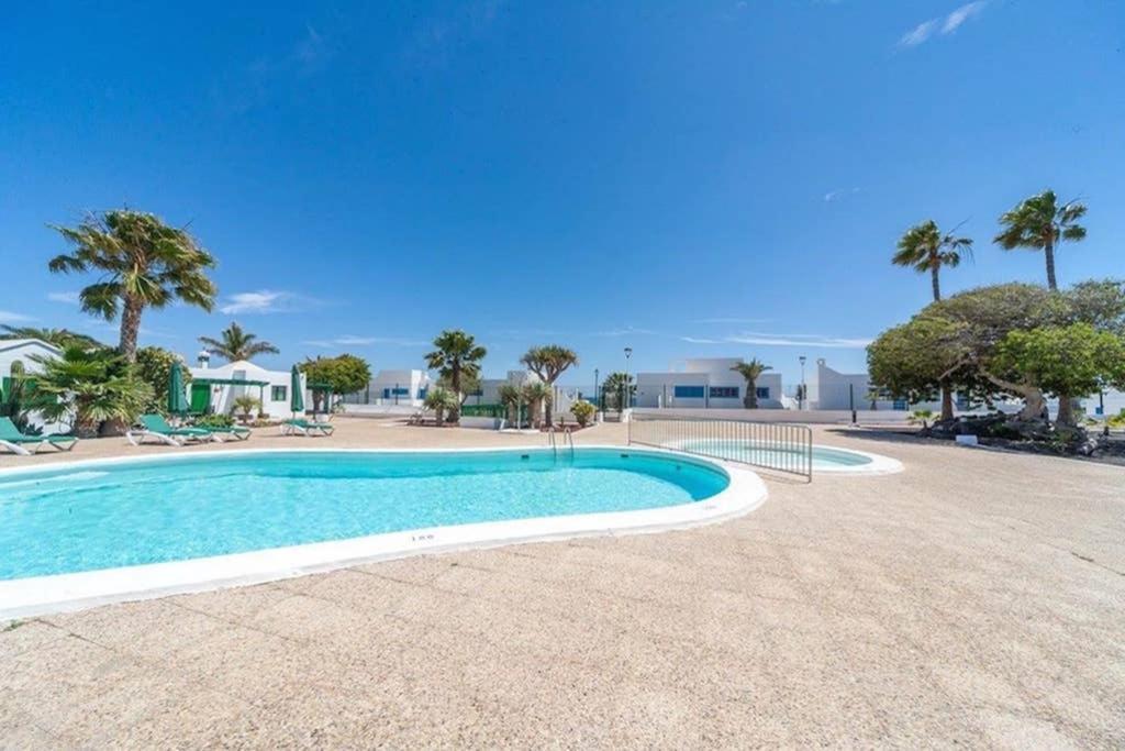 Bandama 14! 2 Bedroom Newly Renovated Bungalow, Los Pocillos, Puerto Del Carmen. Puerto del Carmen  Zewnętrze zdjęcie